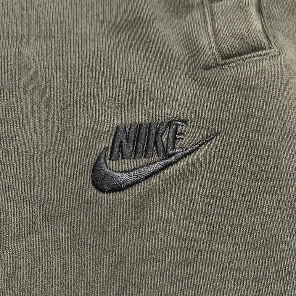 Nike 100% cotton athletic shorts - Picture 2 of 6